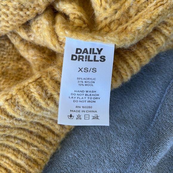 Daily Drills Butter Yellow Sweater !!! - Picture 4 of 5